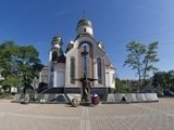 Мемориал погибшим сотрудникам милиции и Свято-Игоревский храм