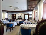 Семь Футов, ресторан